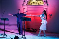 Večer evergreena u atriju palače Cedulin