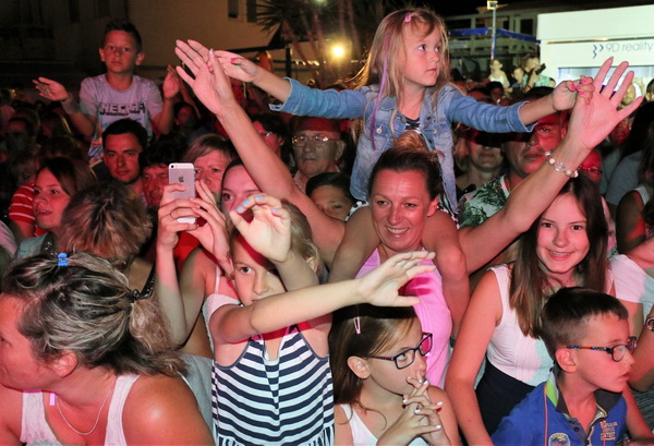 Virska noć 2016: Jelena Rozga i spektakularni vatromet za 25 tisuća fanova. Foto: Virski list