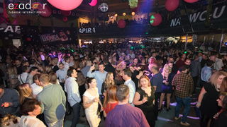 Ludnica u Saturnusu: Najbolji doček u svemiru i šire Ludnica u Saturnusu: Najbolji doček u svemiru i šire