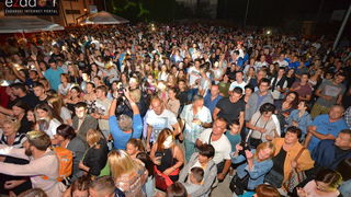 Stanarska fešta 2017: Mladen Grdović i Ivica Sikirić Ićo raspjevali Stanarce i njihove goste Stanarska fešta 2017: Mladen Grdović i Ivica Sikirić Ićo raspjevali Stanarce i njihove goste