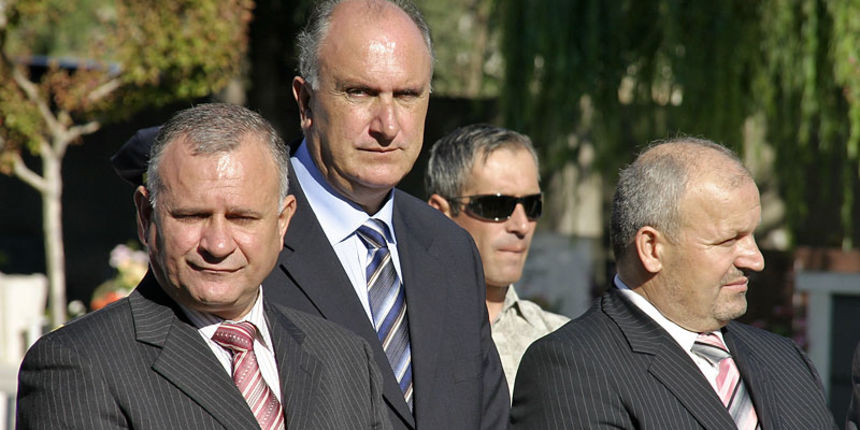 Dan policije – Polaganje vijenaca na Gradskom Groblju Dan policije – Polaganje vijenaca na Gradskom Groblju