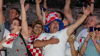 Veličanstven doček četvorice zadarskih Vatrenih od Gradskog mosta do Foruma