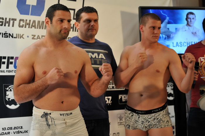 Zadar, 090513.
Sluzbeno vaganje sudionika za borilacki spektakl FFC 04 koji se sutra odrzava u dvorani na Visnjiku.
Foto: Luka Gerlanc / CROPIX Zadar, 090513.
Sluzbeno vaganje sudionika za borilacki spektakl FFC 04 koji se sutra odrzava u dvorani na Visnjiku.
Foto: Luka Gerlanc / CROPIX