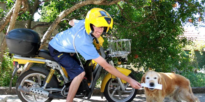 Poštar i pas Poštar i pas