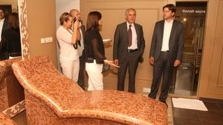 Zadar – Ministar turizma Darko Lorencin sastao se danas sa zupanom Stipom Zrilicem te s lokalnim gospodarstvenicima. Nakon sastanka ministar je obisao Hotel Bastion koji je prosle godine uvrsten u prestizno udruzenje Relais Chateaux. Photo: Dino Stanin/PI Zadar – Ministar turizma Darko Lorencin sastao se danas sa zupanom Stipom Zrilicem te s lokalnim gospodarstvenicima. Nakon sastanka ministar je obisao Hotel Bastion koji je prosle godine uvrsten u prestizno udruzenje Relais Chateaux. Photo: Dino Stanin/PI