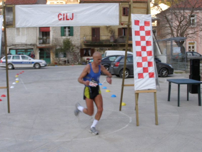 6. memorijalni maraton Maslenica – Posedarje – Novigrad, 23. siječnja 2010. (Foto: Josip Prskalo)