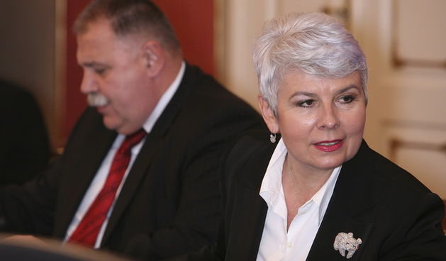 Zagreb, 031209.
Markov trg.
Sjednica vlade.
Premijerka  Jadranka Kosor i ministra financija Ivan Suker.
Foto: Damjan Tadic / CROPIX