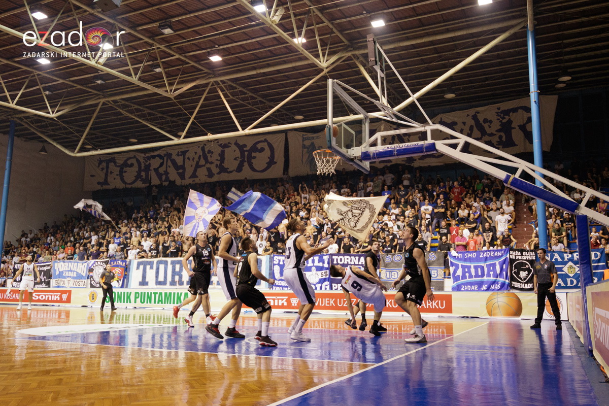 Humanitarna utakmica u Jazinama: KK Zadar – KK Diadora Humanitarna utakmica u Jazinama: KK Zadar – KK Diadora