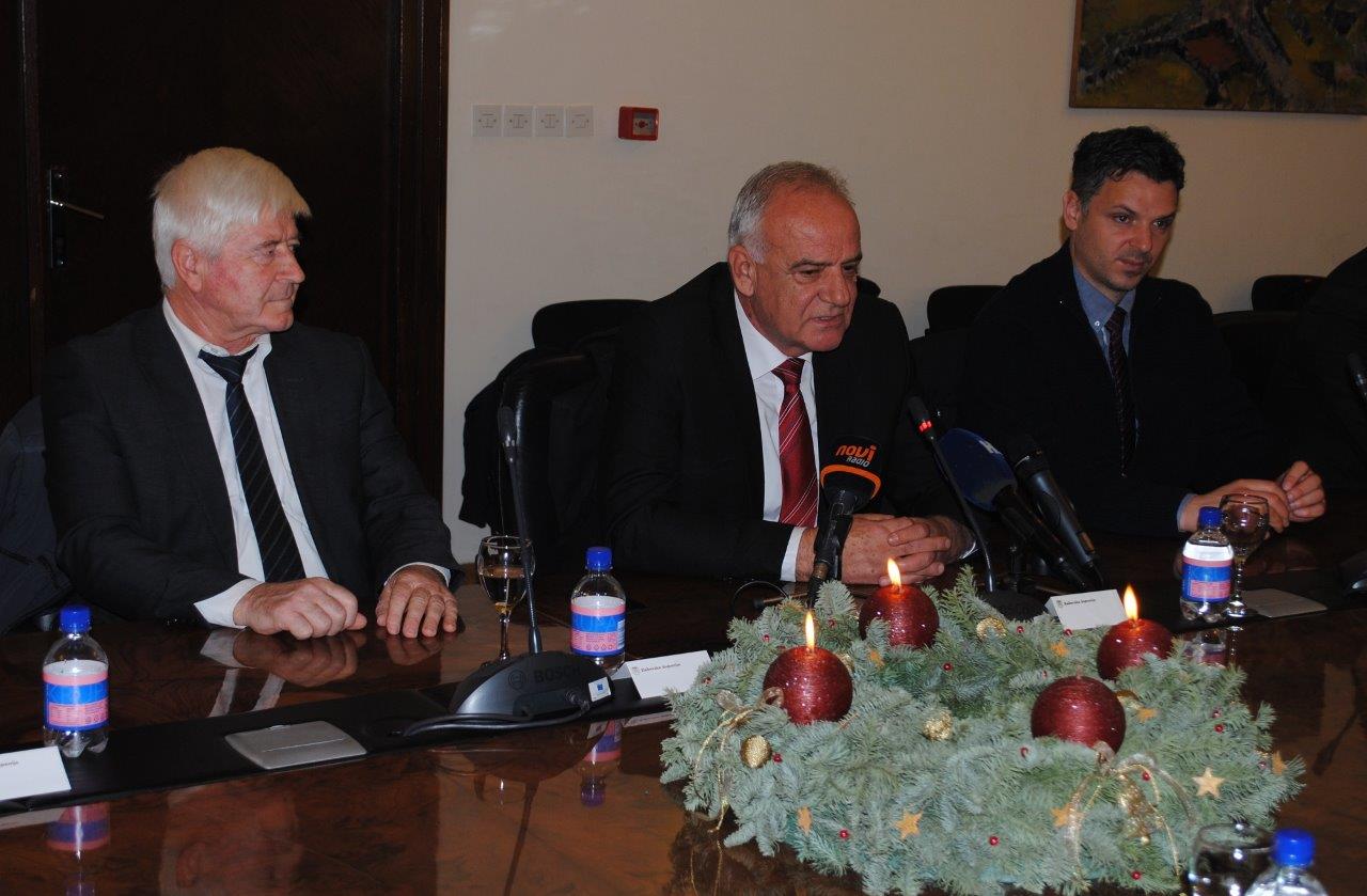 Ministar Tolušić potpisao ugovore za sanaciju šteta od poplave Ministar Tolušić potpisao ugovore za sanaciju šteta od poplave