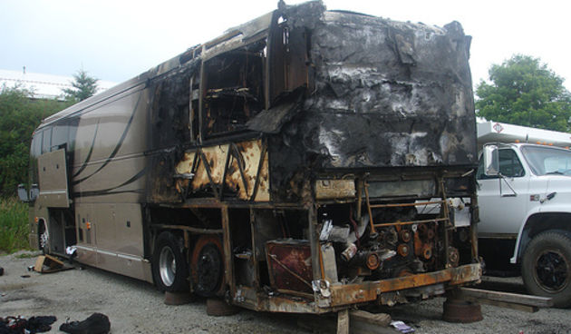 Zapaljen autobus/Foto arhiv