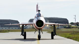 Vježbe pilota borbenih MIG-ova Vježbe pilota borbenih MIG-ova