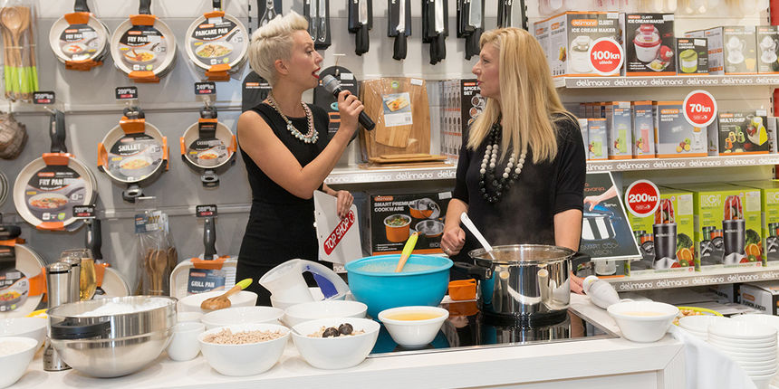 Brojni poznati uživali u jesenskim delicijama na otvorenju nove Top Shop trgovine, foto: Luka Žuk Brojni poznati uživali u jesenskim delicijama na otvorenju nove Top Shop trgovine, foto: Luka Žuk