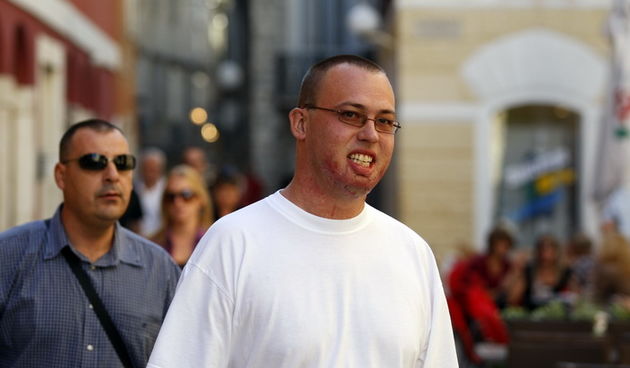 Zadar, 051011.
Na Zupanijskom sudu u Zadru jutros je nastavljeno sudjenje Drazenu Slavici zbog Kornatske tragedije gdje je smrtno stradalo 12 vatrogasaca. Danas je svjedocio jedini prezivjeli vatrogasac Frane Lucic.
Foto: Jure Miskovic / CROPIX