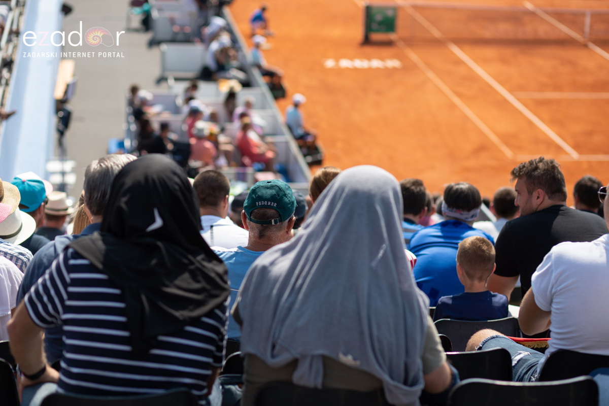 Davis Cup: Vruća navijačka atmosfera u meču Ćilića i Querreya
