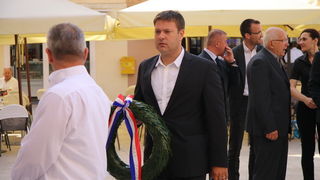 Polaganje lovorovog vijenca na spomen obilježje u povodu Dana antifašističke borbe Polaganje lovorovog vijenca na spomen obilježje u povodu Dana antifašističke borbe