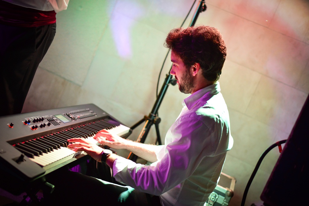 Klapa Contra oduševila u Teatro Baru i Zlatnom kutiću. Foto: Iva Perinčić Klapa Contra oduševila u Teatro Baru i Zlatnom kutiću. Foto: Iva Perinčić