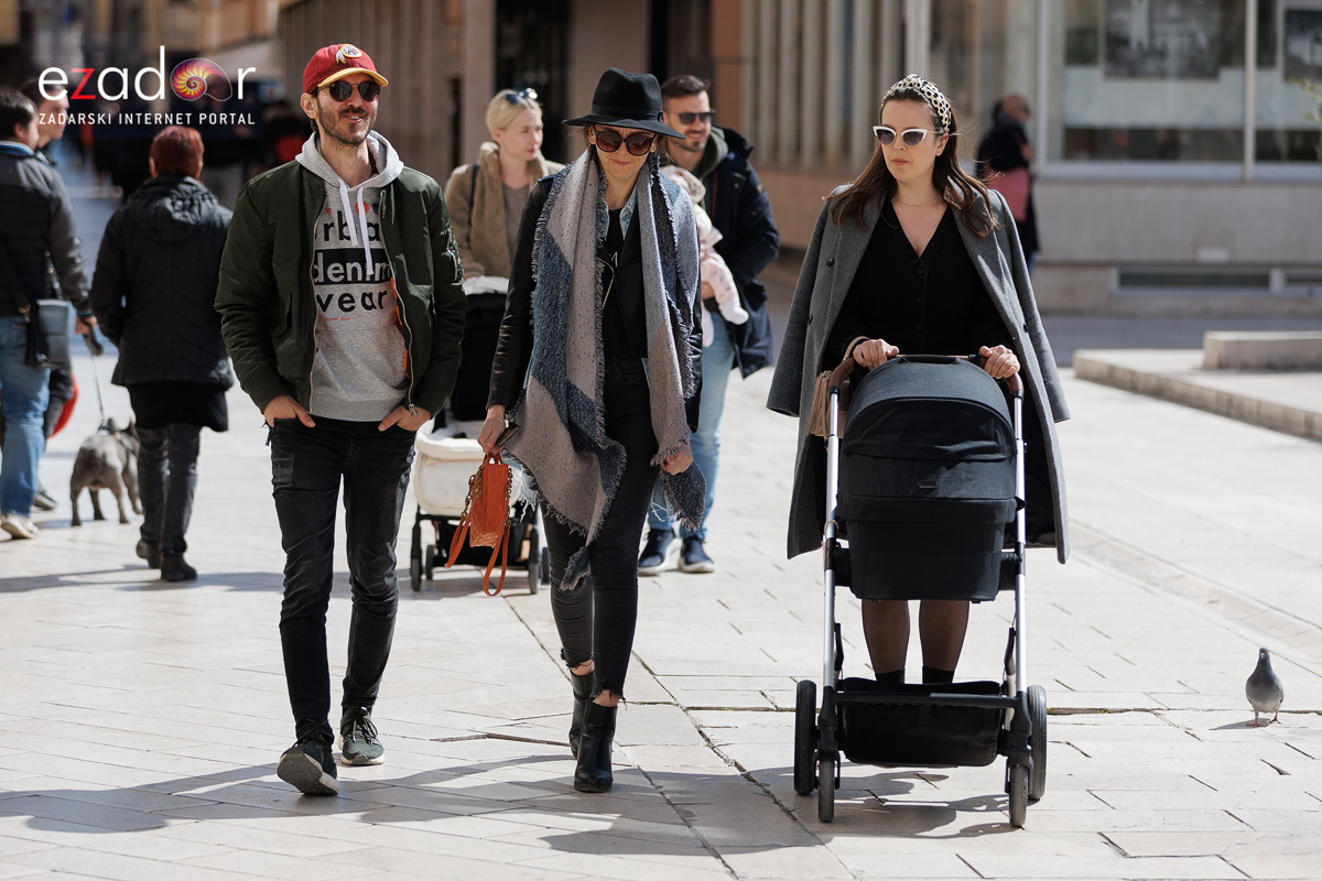 Đir po gradu, subotnja špica 19. ožujka 2022. Đir po gradu, subotnja špica 19. ožujka 2022.