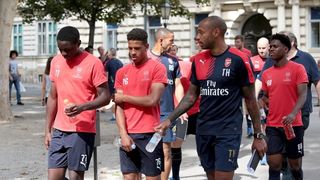 Legendarni Thierry Henry i juniori FC Arsenala prošetali Zagrebom, Photo: Patrik Maček/PIXSELL Legendarni Thierry Henry i juniori FC Arsenala prošetali Zagrebom, Photo: Patrik Maček/PIXSELL