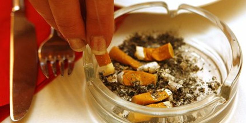 Pušenje/pepeljara (Foto: Reuters) Pušenje/pepeljara (Foto: Reuters)