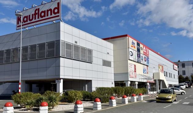 Zadar – Trgovacki centar Kaufland, ilustracije. Photo: Dino Stanin/PIXSELL