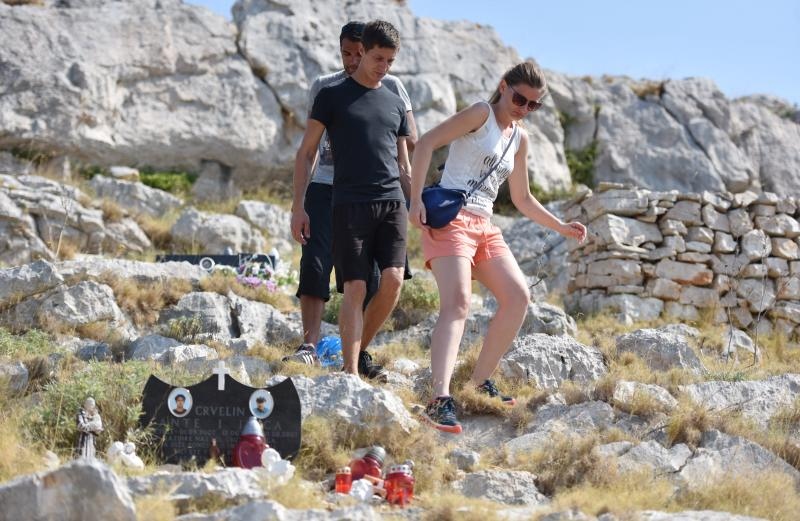 Obilježena 9. obljetnica kornatske tragedije u kojoj je život izgubilo 12 vatrogasaca. Photo: Hrvoje Jelavić/PIXSELL Obilježena 9. obljetnica kornatske tragedije u kojoj je život izgubilo 12 vatrogasaca. Photo: Hrvoje Jelavić/PIXSELL