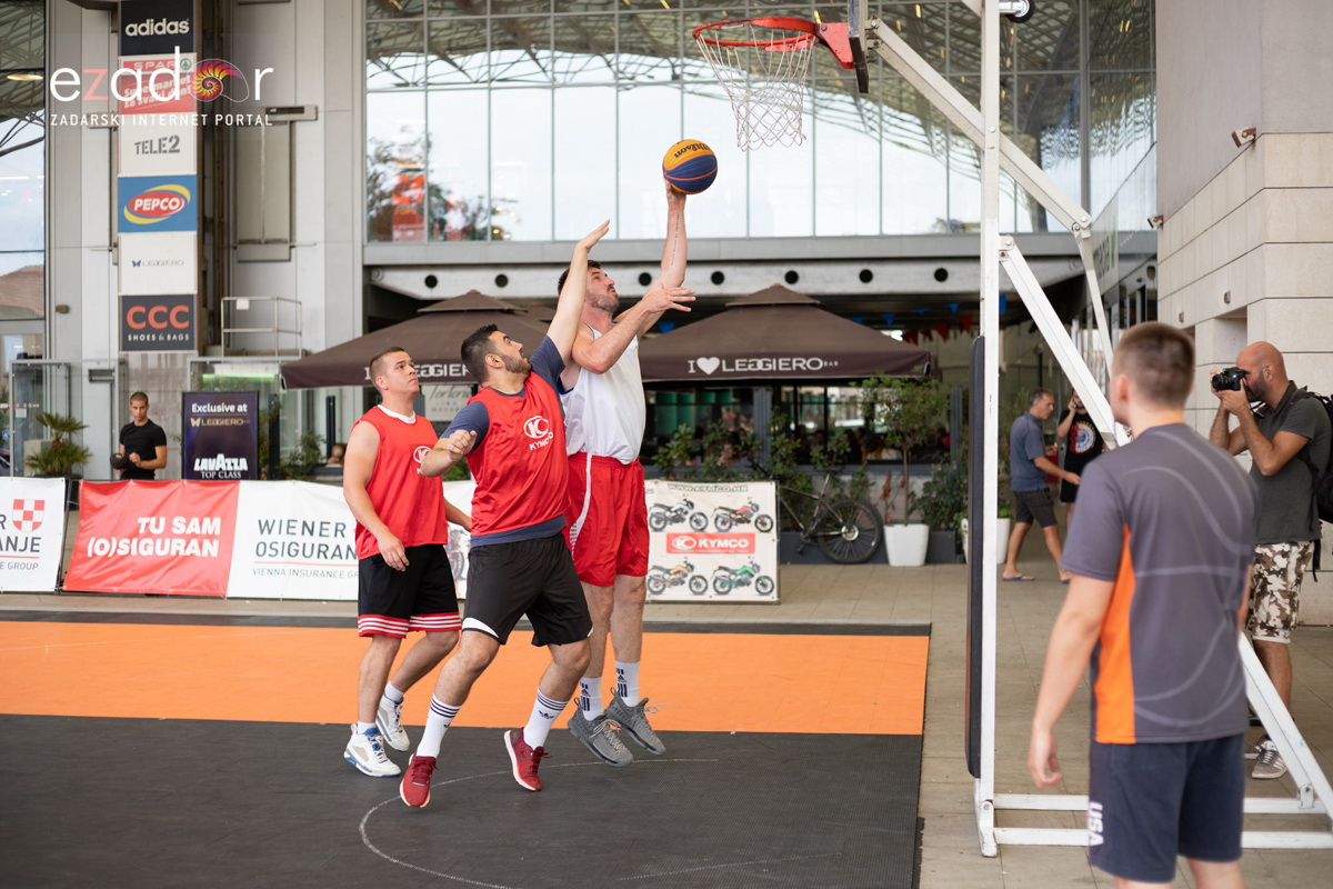 3×3 Basket Tour @ City Galleria
