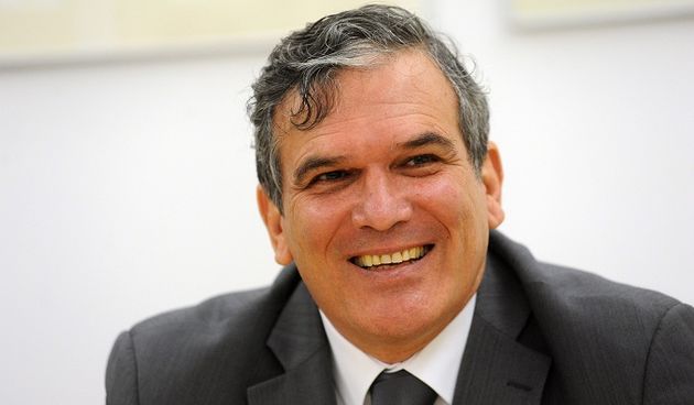 Zadar, 180313. Don Ivan Grubisic i SDP-ov kandidat za gradonacelnika Zadra Ivo Bilic odrzali su u Muzeju stakla zajednicku press konferenciju na kojoj je don Ivan Grubisic podrzao Ivu Bilica kao kandidata za zadarskog gradonacelnika. Na fotografiji:Ivo B