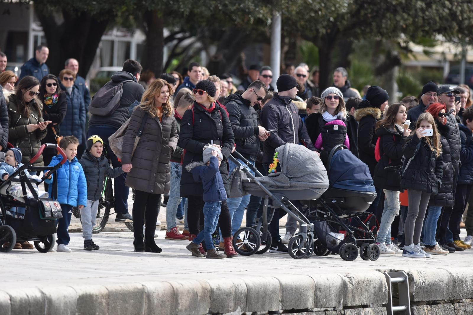 Iznad zadarske rive održan Letački program “Pukovnik Mirko Vukušić” Iznad zadarske rive održan Letački program “Pukovnik Mirko Vukušić”