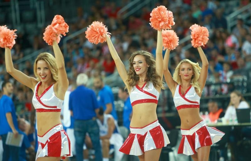 Arena Zagreb, Zagreb – Pripremni turnir za EuroBasket 2015., Hrvatska – Izrael. Photo: Igor Kralj i Marko Lukunic/PIXSELL Arena Zagreb, Zagreb – Pripremni turnir za EuroBasket 2015., Hrvatska – Izrael. Photo: Igor Kralj i Marko Lukunic/PIXSELL