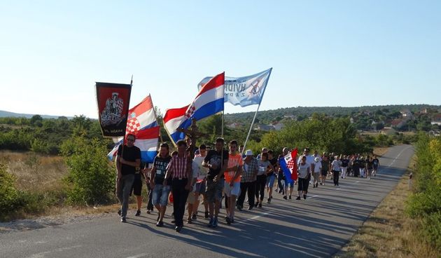 Molitvena hodnja “Koracima nade u istinu”, tradicija koja ne blijedi