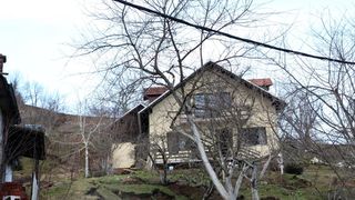 Hrvatska Kostajnica: u odronu stijene potpuno uništeno sedam kuća