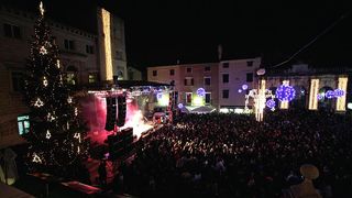 Doček Nove 2009. na Narodnom trgu (foto: Marin Gospić)