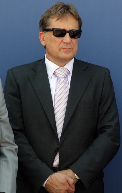 Zadar, 170710.
Jadranka Kosor pustila je u rad sustav za navodnavanje na poljoprivrednom podrucju Bastica.
Na slici: ministar Bozidar Kalmeta
Foto: Vladimir Ivanov / CROPIX