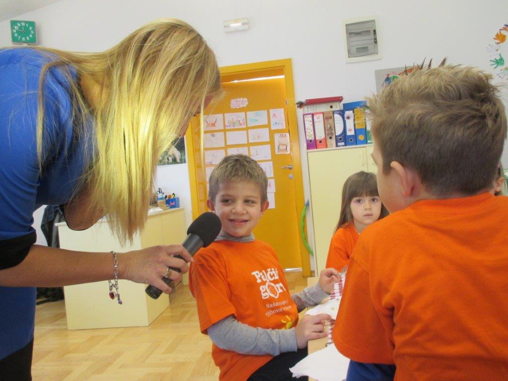 Renato Kraljev održao edukaciju kuhara u projektu “Riblja kašeta zdravlja” Renato Kraljev održao edukaciju kuhara u projektu “Riblja kašeta zdravlja”