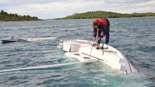 Ministra Hajdaša Dončića i posadu spašavali iz prevrnutog broda na regati Latinsko idro, Photo: Duško Jaramaz/PIXSELL