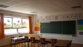 Svecano otvorenje obnovljenih podrucnih skola u Rastevicu i Bukovicu Svecano otvorenje obnovljenih podrucnih skola u Rastevicu i Bukovicu