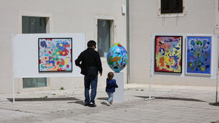 Uskrsna izložba u atriju palače Cedulin Uskrsna izložba u atriju palače Cedulin