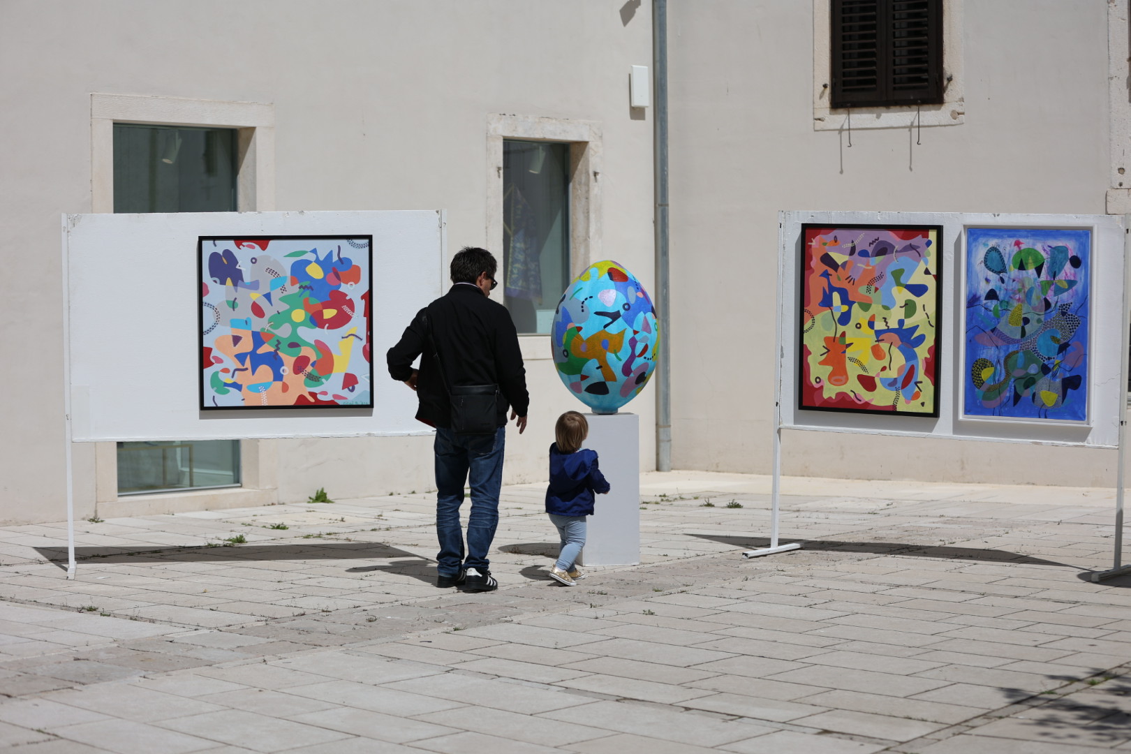 Uskrsna izložba u atriju palače Cedulin Uskrsna izložba u atriju palače Cedulin