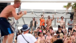 Zrće: Drugi dan Hideout festivala privukao je mnogobrojnu publiku na after beach party, Photo: Luka Stanzl/PIXSELL Zrće: Drugi dan Hideout festivala privukao je mnogobrojnu publiku na after beach party, Photo: Luka Stanzl/PIXSELL