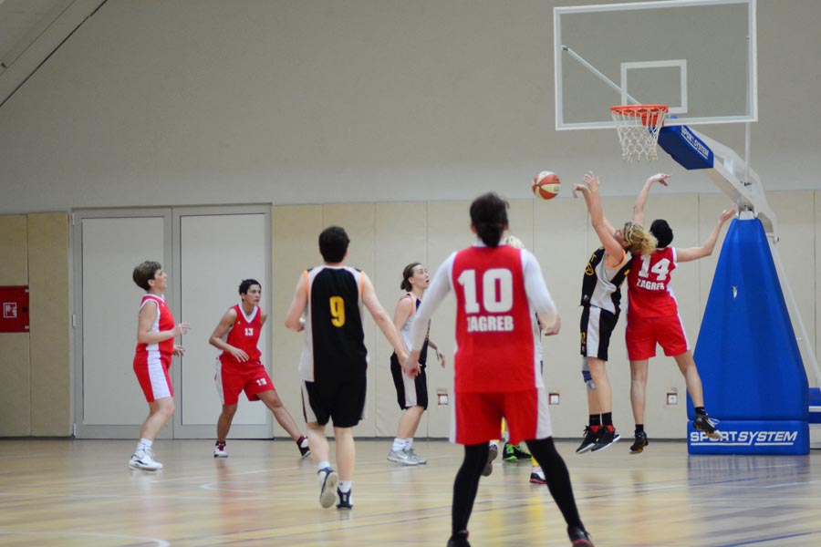 3. OTP masters veterana, Ž 40+: Split – Novi Sad 47-35, Foto: Iva Perinčić 3. OTP masters veterana, Ž 40+: Split – Novi Sad 47-35, Foto: Iva Perinčić