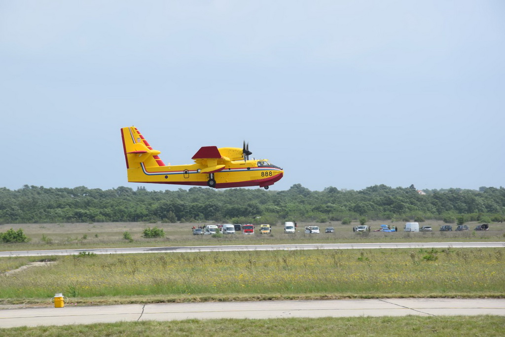 Ekipa tv showa “The Grand Tour” snimala u Zrakoplovnoj bazi u Zemuniku