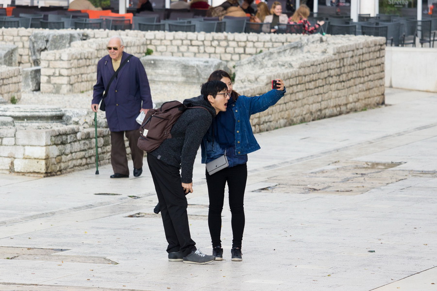 Đir po gradu 22. studenog 2016. Foto: Bojan Bogdanić Đir po gradu 22. studenog 2016. Foto: Bojan Bogdanić