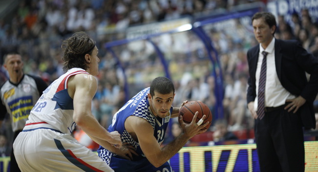 Zagreb, 100610.
Peta utakmica doigravanja za prvaka Htvatske u kosarci: Cibona – Zadar, u kosarkaskom centru Drazen Petrovic.
Na slici Marko Car (30).
Foto: Dragan Matic / Cropix Zagreb, 100610.
Peta utakmica doigravanja za prvaka Htvatske u kosarci: Cibona – Zadar, u kosarkaskom centru Drazen Petrovic.
Na slici Marko Car (30).
Foto: Dragan Matic / Cropix