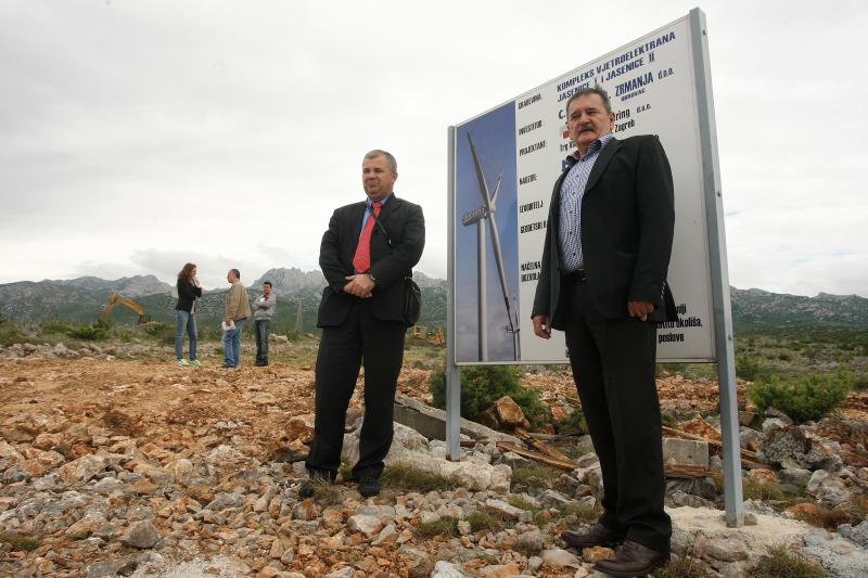 U opcini Jasenice zapoceli su pripremni radovi za podizanje vjetroelektrane. Projekt je predstavio nacelnik Martin Baricevic. Photo: Dino Stanin/PIXSELL U opcini Jasenice zapoceli su pripremni radovi za podizanje vjetroelektrane. Projekt je predstavio nacelnik Martin Baricevic. Photo: Dino Stanin/PIXSELL