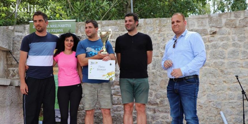 Ekipa “Južani” iz Preka osvojila prvo mjesto u kuhanju žgvaceta Ekipa “Južani” iz Preka osvojila prvo mjesto u kuhanju žgvaceta