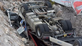 Orkanska bura na istom mjestu na cesti Gračac – Zaton Obrovački prevrnula dva kamiona