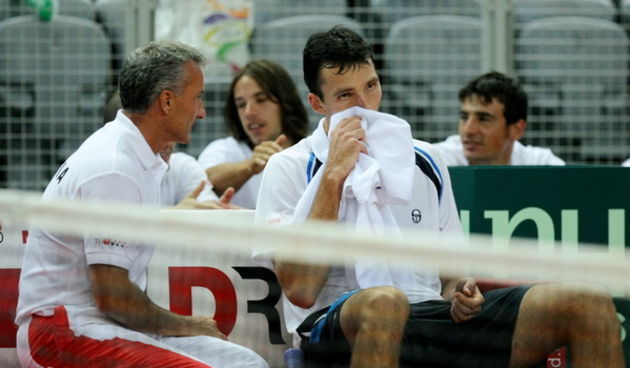 Porec, 100709.
Dvorana Zatika. 
Davis Cup, cetvrtfinale izmedu Hravatske i SAD-a. 
Mec izmedju Ive Karlovica i Jamesa Blakea. 
Na slici: Ivo Karlovic i Goran Prpic.
Foto: Goran Sebelic / CROPIX