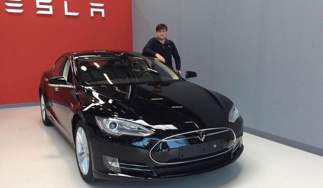 Tesla, Foto:Sašom Cvetojevićem