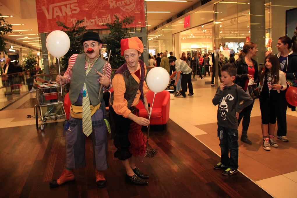 Image 685851 (auto) Image 685851 (auto)