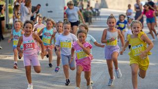 17. atletska utrka Cvjetnom obalom od Sv.Filipa i Jakova do Turnja i natrag 17. atletska utrka Cvjetnom obalom od Sv.Filipa i Jakova do Turnja i natrag